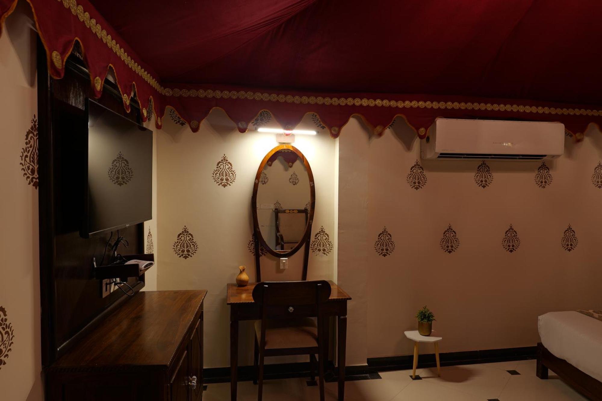 Hotel Mahadev Elite 3*