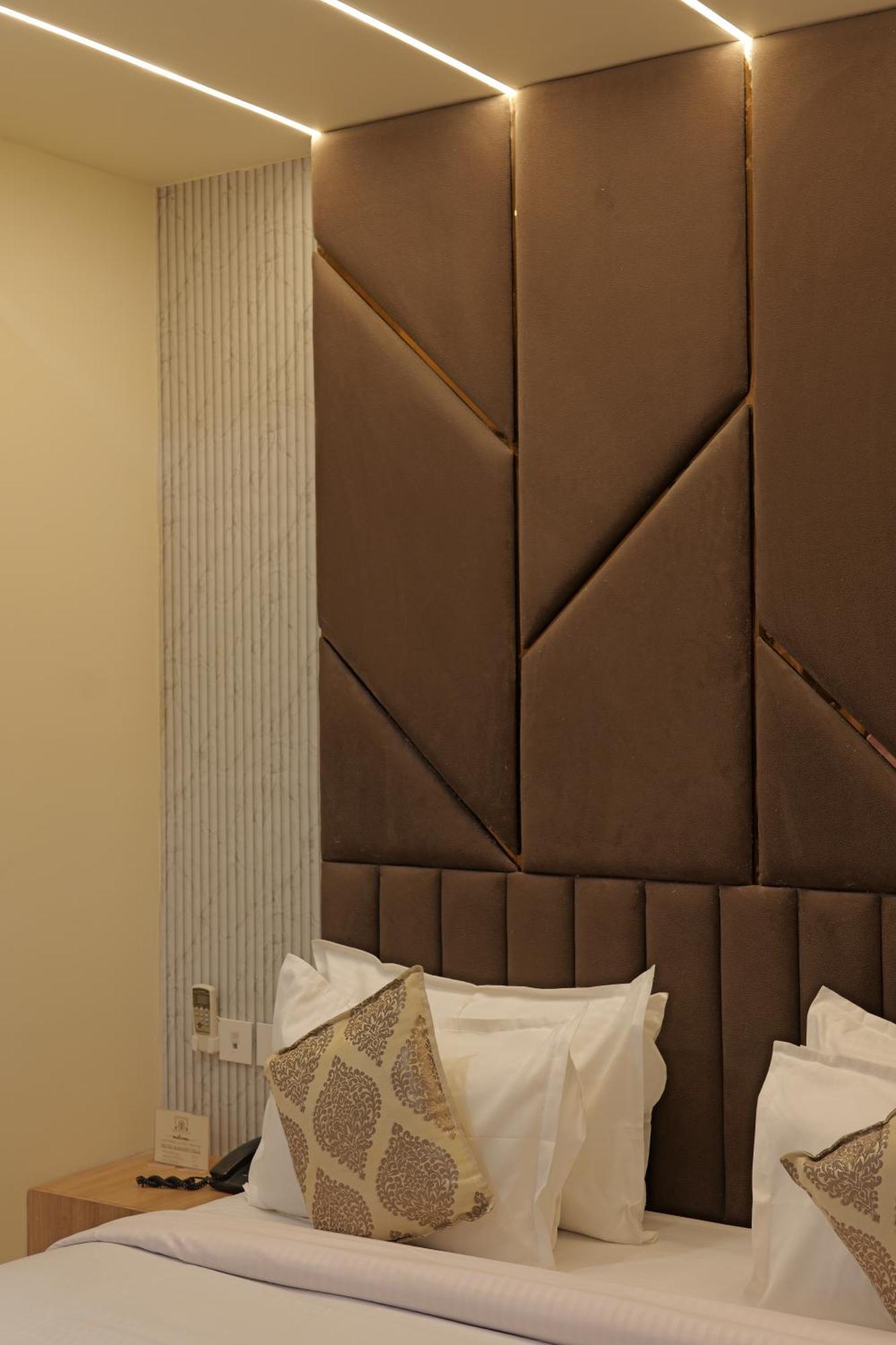 Hotel Mahadev Elite 3*